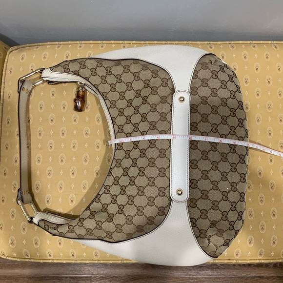 Gucci hobo bag.1 tiny stain. See pics.clean in/out - Picture 16 of 16